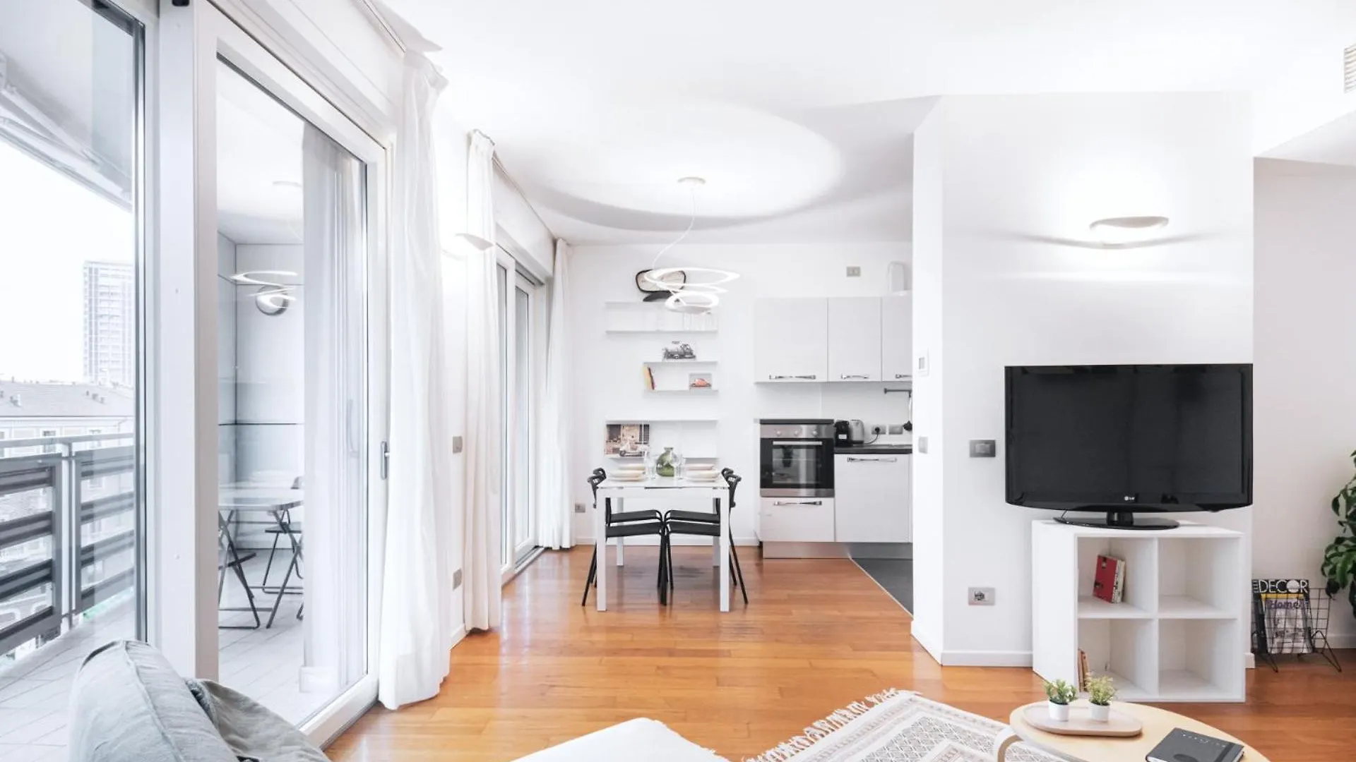Easylife-Appartamento Con Terrazzo In Porta Romana Milan