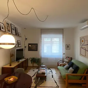 Salasco 20 - Bocconi Porta Romana Stylish Apt! Appartamento